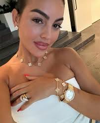 Mayuri Parmar (mansiparmar274)