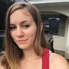 Heather Bialek's Instagram, Twitter & Facebook