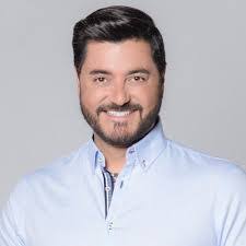 Isabel Pazos's Instagram, Twitter & Facebook