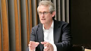 この法律が日本を 生産性が低すぎる国 にした 国内経済 東洋経済オンライン 経済ニュースの新基準 経済 数式 労働生産性