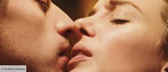 Passion simple narra la historia de una mujer, profesora universitaria y madre divorciada, que french cinema comprises the art of film and creative movies made within the nation of france or by. Passion Simple De Danielle Arbid 2021 Synopsis Casting Diffusions Tv Photos Videos Tele Loisirs