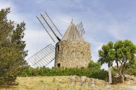 Le massif des maures (en occitan provençal: Massif Des Maures Bewaldeter Hohenzug An Der Cote D Azur Ferienhaus Provence