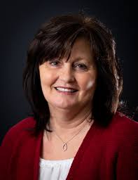 Delana Stokes, an employee of Ozark Electric Cooperative, Mt. Vernon, was  honored with the A.C. Burrows Award by the Association of Missouri Electric  Cooperatives (AMEC) at that organization's annual meeting Oct. 6