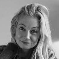 60+ perfiles de «Maxine Hamilton»