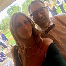 Anyone know how to turn the fan off in the room??