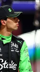 Daniel Ricciardo dá pista sobre aposentadoria em foto