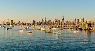 Huge range of melbourne art prints and melbourne fine art photography for sale. Melbourne Skyline Von St Kilda Stockfoto Bild Von Ruhe Victoria 29417570