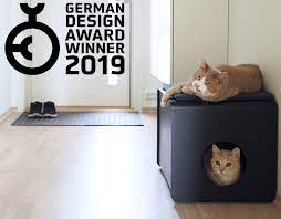 Cat litter boxes are as varied as cats and as the people who love them. Sito Miacara