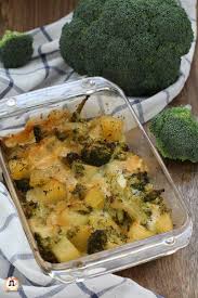 Maybe you would like to learn more about one of these? Pasticcio Di Patate E Broccoli Secondo Piatto Filante Cotto Al Forno Patate Pasti Italiani Ricette Contorni