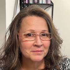 Annette Trahan's Instagram, Twitter & Facebook