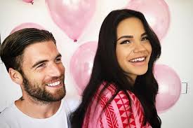 Her birthday, what she did before fame, her family life, fun trivia facts, popularity rankings, and more. Nederlandse Youtube Vlogster Monica Geuze 23 Is Bevallen Van Haar Eerste Kindje