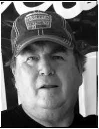 Marie Minks's Instagram, Twitter & Facebook