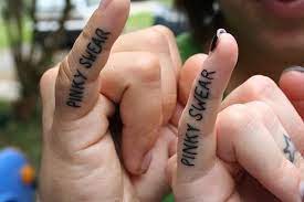 The idea to write down a nave of your beloved is not a new one, that's why there are a lot of heart tattoos with names like this one by anais b. 40 Wonderful Pictures Of Tattoos For Couples