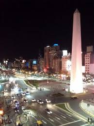 Movilización y protesta en el obelisco en reclamo de un aumento del salario mínimo video: Vista Desde El Balcon De Noche Picture Of Globales Republica Buenos Aires Tripadvisor
