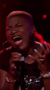 Kelly Clarkson's Epic 2018 Billboard Music Awards Medley