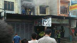 Toko grosir peralatan dan bahan bangunan. Si Jago Merah Bakar Toko Bahan Bangunan Milik Acien Di Jalan Marelan Raya Tribun Medan