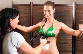 Total Sorority Move A Pale Girl S Guide To Spray Tanning