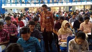 Kami membuka kembali jalur mandiri, karena banyak peminat yang ingin mengikuti test ujian masuk ke polinema, terang supriatna. Sabtu Diprediksi Macet Ribuan Camaba Ikuti Ujian Mandiri Polinema Memontum Com