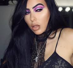 Rachel Boles's Instagram, Twitter & Facebook