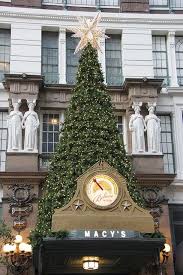Picture Of Macy S 2011 Holiday Decoration On West 34th Street Taken During The Day I Can T Believe That The Holiday Season Is Almost Here The Tree Was Put Up New
