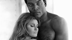 When Jim Brown and Raquel Welch Crossed Paths - The New York Times