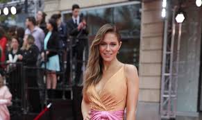 Bonjour et bienvenue sur ma page officielle! Les Stars Reagissent A La Presence De Maripier Morin Parmi Les Nommes Des Artis 2021 Showbizz Net