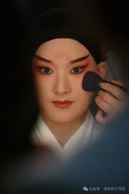 不只是崑曲- 不只是崑曲updated their cover photo.