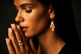 Lighting up the night in the Edwin...