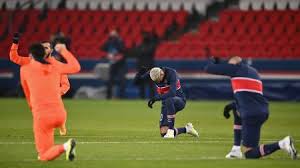 Expulso, neymar acusa racismo em jogo do psg; Por Que Fala Do 4Âº Arbitro No Jogo Entre Psg E Istanbul Foi Racista 11 12 2020 Uol Esporte