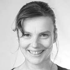 Francine Hills's Instagram, Twitter & Facebook