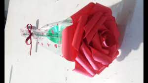 Flores de papel grandes flores en papel crepe manualidades flores de papel cómo hacer flores de papel flores hechas a mano bricolaje y flores de papel para decorar cumpleaños de moana. Rosa De Papel Regalo Para Mama Youtube