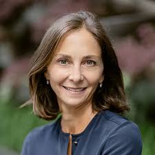 Lauren Frank's Instagram, Twitter & Facebook