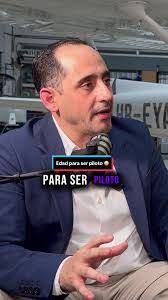 Podcast completo en YouTube: Al aire con Indris Díaz Capitán Daniel Mourra  nos cuenta los obstáculos que ha tenido que sobrepasar para poder fundar  una escuela de aviación en Honduras.. No te puedes ...