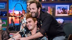 Along with his two older sisters, apa is part samoan, thanks to his father, keneti, who is of samoan descent and. Kj Apa Breaks His Silence On Riverdale Dad Luke Perry S Death Access