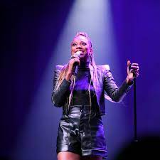 Watch free comedy movies and tv shows online in hd on any device. The Best Female Stand Up Comedian Specials To Watch Right Now Glamour