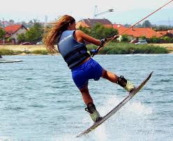 Fáraszd ki őket a vízi kalandparkban, vagy a trambulinon. Wake Boarding Omszki To Mapio Net