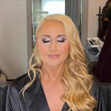 My Stunning Halloween Bride Amanda! Makeup- @catherine_cramer_mua Hair-  @amachairartistry photographer- @oceanstomountains.photography • Products  Used• • @embryolisseusa Lait Crème Concentré • @milkmakeup Hydro Grip  Primer • @laneige_us Cream Skin ...