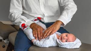 For opulent mansions and neighbours with full pockets. Don T Take Your Baby To The Chiropractor Top Doctor Warns Parents Huffpost Canada Parents