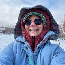 What are the hours for personalized items at Plaza Point in Downtown Disney?