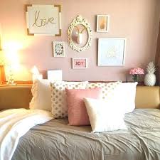 Decorating tips to transform your room into a luxurious room with the touch of grace. Black And Rose Gold Room Ideas