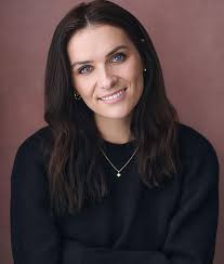 How would you describe Her in one word? 💬