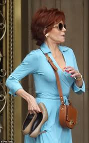 Jane fonda mixed colour deluxe lovely short wavy 100% real human hair wig 8 inches. Jane Fonda Sports Striking New Red Hair Colour Daily Mail Online