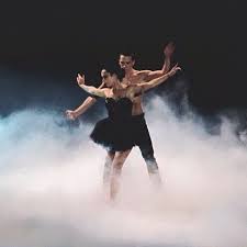 Pin On Tournee Alizee Danse Avec Les Stars