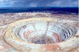 Alam yang kaya laya di papua sunguh luar biasa tuhan berikan untuk orang. Pt Freeport Papua Dunia Energi