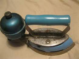 Coleman Brand Gas Powered Steam Iron 1930s Vintage Antique Etsy Antika