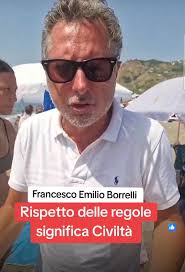 "Salve Borrelli ho visto la sua battaglia sui lidi dei maronti e mi  congratulo con lei. Ma ai Maronti gli abusi sono commessi da tutti. Provi a  parcheggiare l'auto e ci faccia sapere. Hanno ...