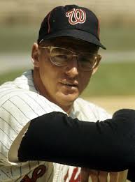 Frank Howard, Towering Slugger Whose Homers Were, Too, Dies at 87