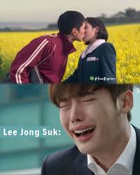 Tiny yoongi with a giant tangerine🍊☺️