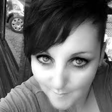 Emma Blades (@emmalblades)