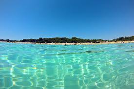 With a proud length of 45 kilometers, it also has the nickname the long island in croatia. Sakarun Apartmani Savar Dugi Otok
